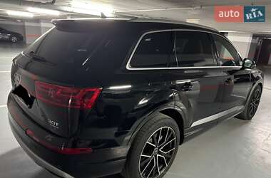 Audi Q7  2017