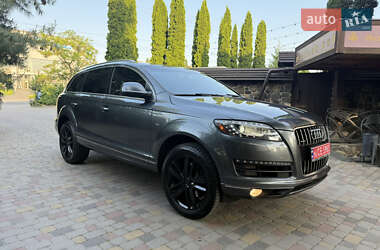 Audi Q7  2015