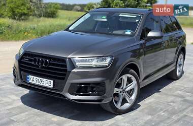 Audi Q7  2019