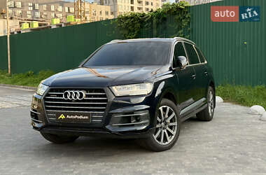 Audi Q7  2017