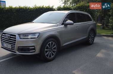 Audi Q7  2015