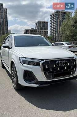 Audi Q7 2025