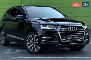 Audi Q7  2017