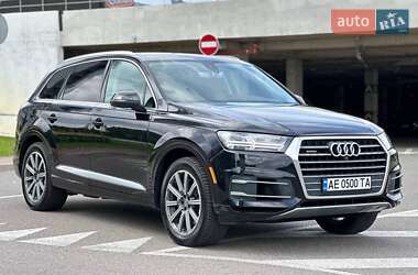 Audi Q7  2015