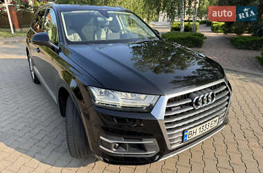 Audi Q7  2016