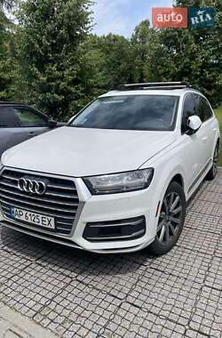 Audi Q7  2019