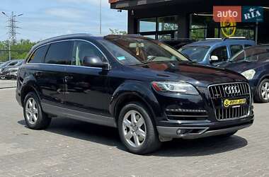 Audi Q7  2013