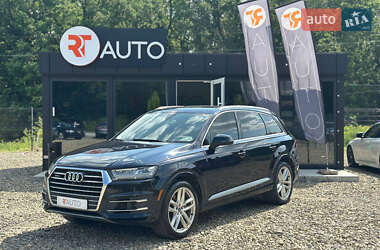Audi Q7  2016
