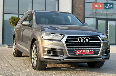 Audi Q7  2017