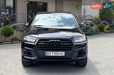 Audi Q7  2016