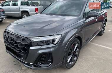 Audi Q7  2024