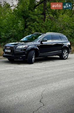 Audi Q7  2015