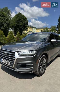 Audi Q7  2016