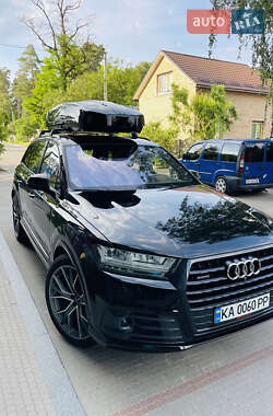 Audi Q7  2017