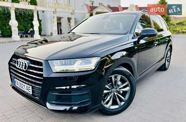 Audi Q7  2015