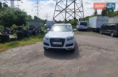 Audi Q7  2012
