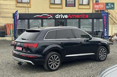 Audi Q7  2016