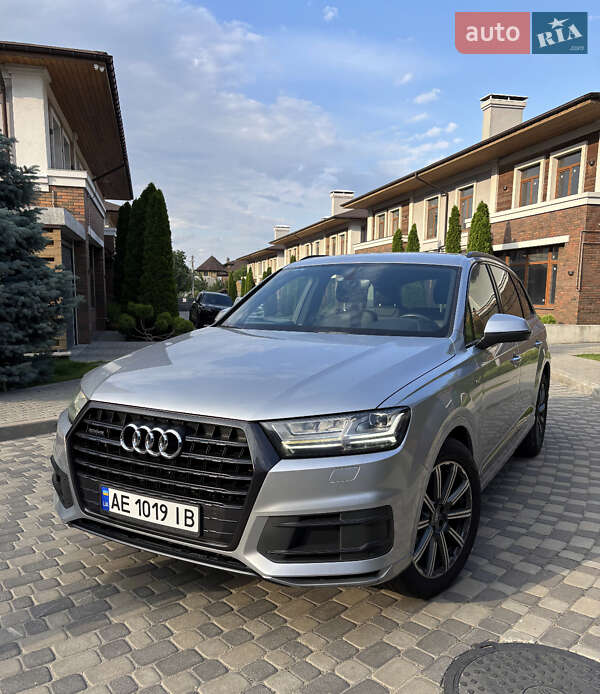 Audi Q7 2016