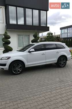 Audi Q7  2012