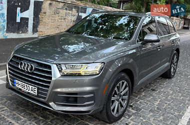 Audi Q7  2016