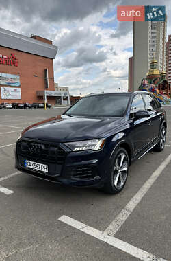 Audi Q7  2023