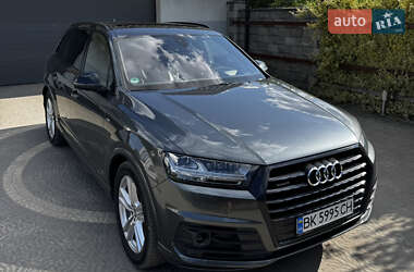 Audi Q7  2018
