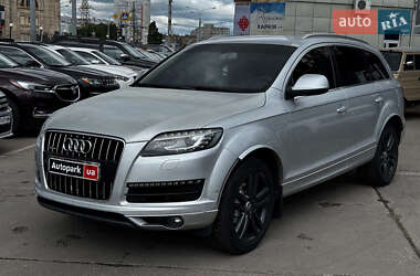 Audi Q7  2010