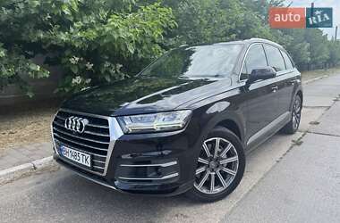 Audi Q7  2016