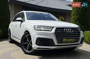 Audi Q7  2017