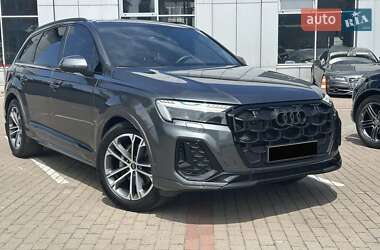 Audi Q7  2024