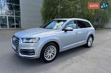 Audi Q7  2015