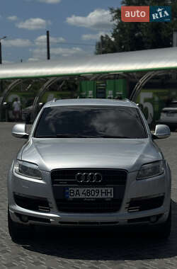 Audi Q7  2006