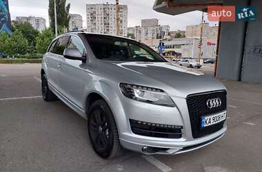 Audi Q7  2010