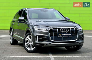 Audi Q7  2021