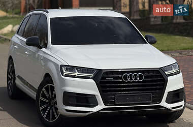 Audi Q7  2017