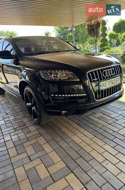 Audi Q7  2015