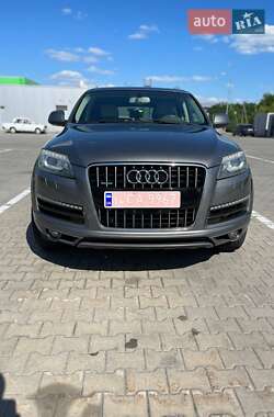 Audi Q7  2014
