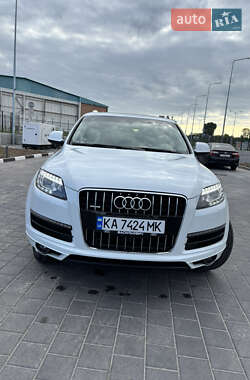 Audi Q7  2013