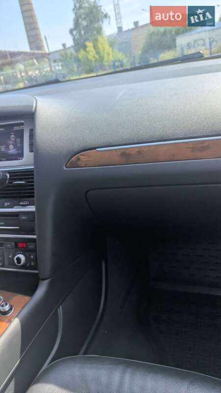 Внедорожник / Кроссовер Audi Q7 2014 в Нововолынске
