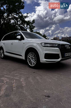Audi Q7 2017
