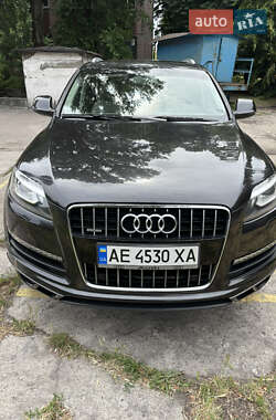 Audi Q7  2014