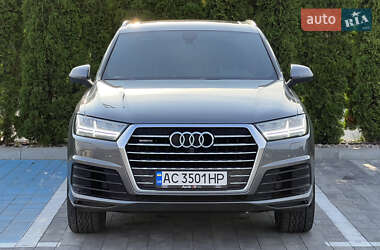 Audi Q7  2016