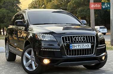 Audi Q7  2011