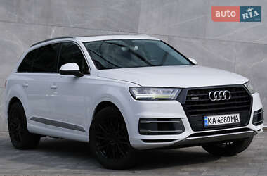 Audi Q7  2015