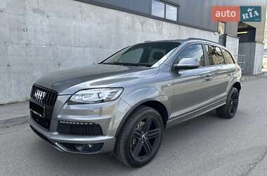 Audi Q7  2015