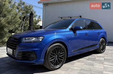 Audi Q7  2016