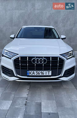 Audi Q7  2021