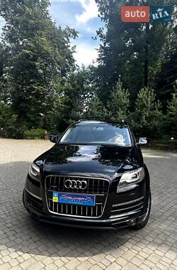 Audi Q7  2013