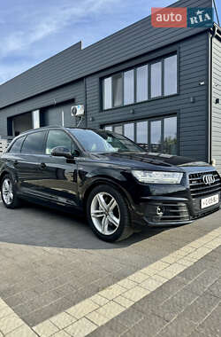 Audi Q7  2018