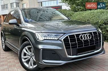 Audi Q7  2021